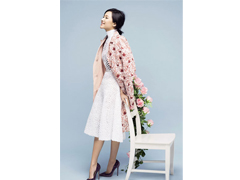 徐靜蕾曝光一組雜志封面大片 舉手投足掩不住早春靚麗氣息圖片