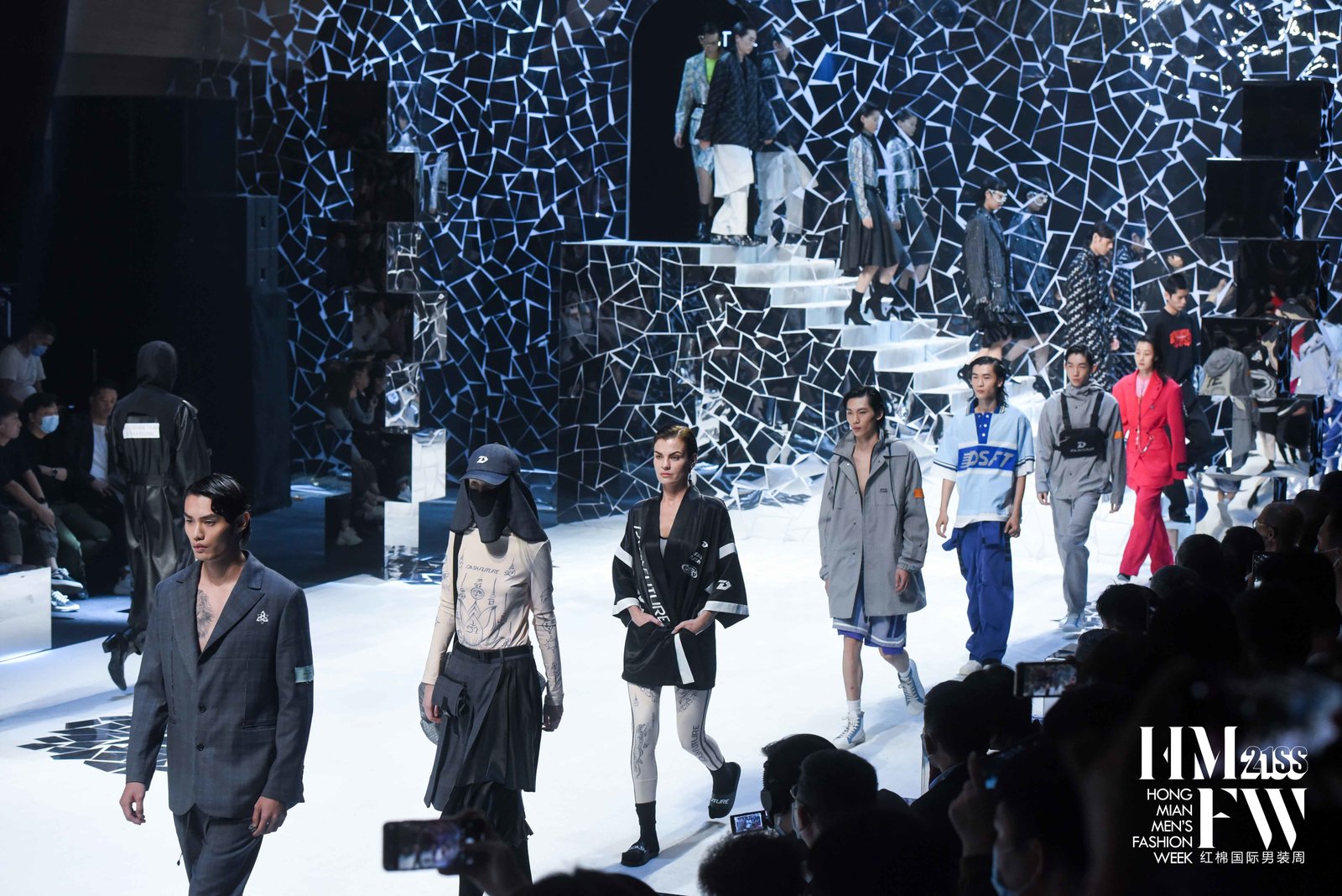 打破潮流邊界 煥新原創(chuàng)力量 ——第六屆紅棉國際男裝周x云尚周 盛大開啟圖片