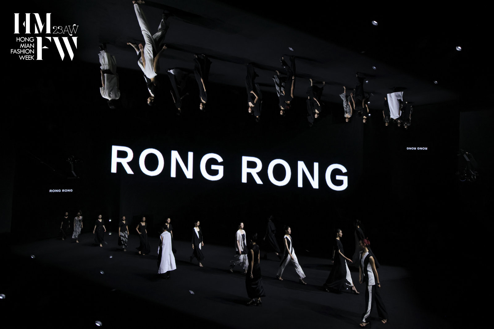 秀場直擊丨RONG-RONG圖片