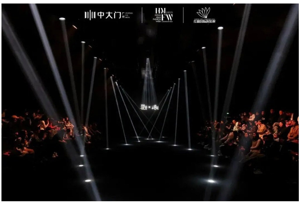 DSQDASHIQI秀場直擊 | 解鎖牛仔的不朽魅力圖片